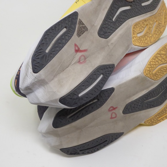 New Balance FuelCell Rebel v4 Women's Running Shoes Neon Yellow Size 8.5 - Picture 6 of 9